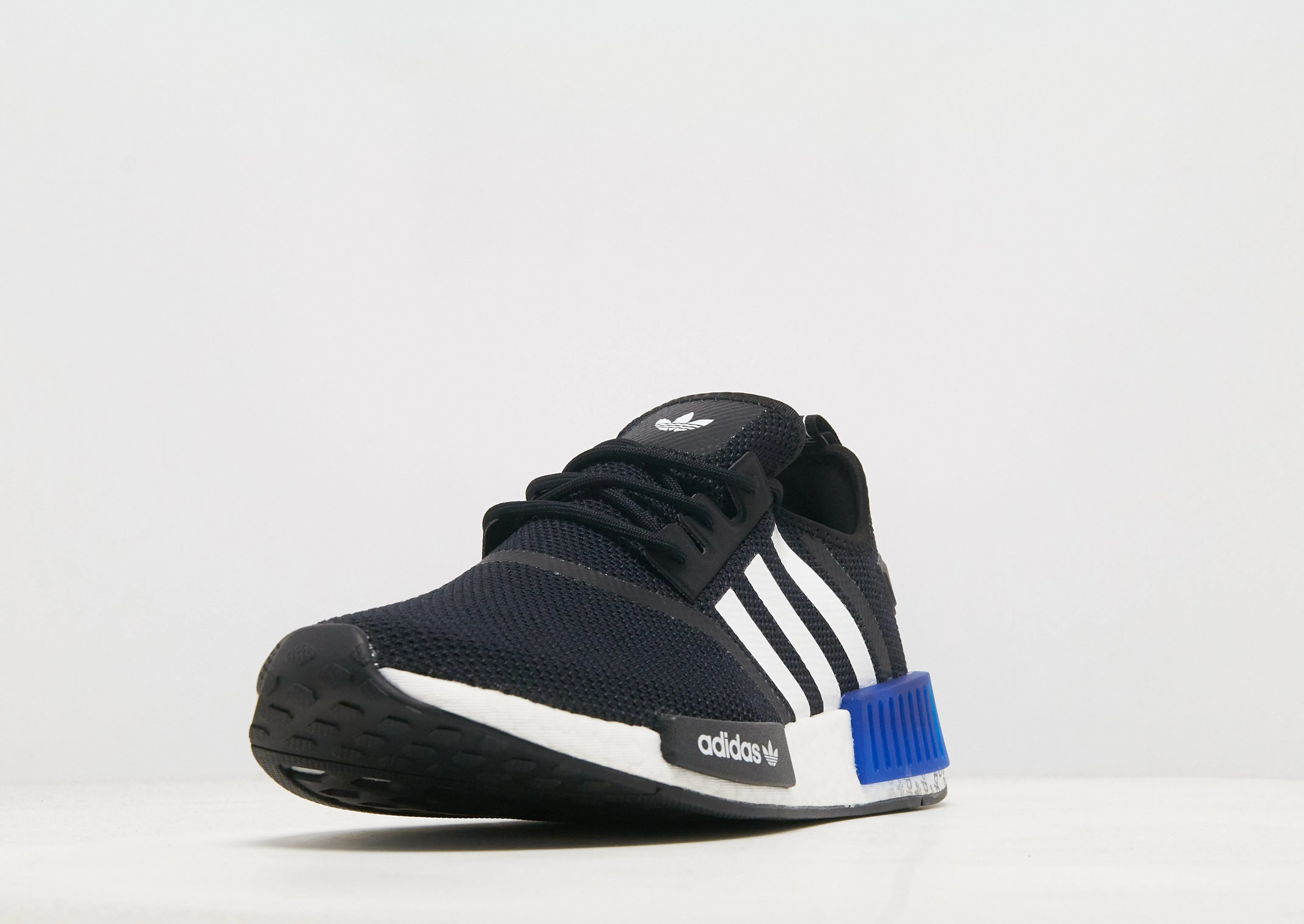 סניקרס NMD_R1 | גברים