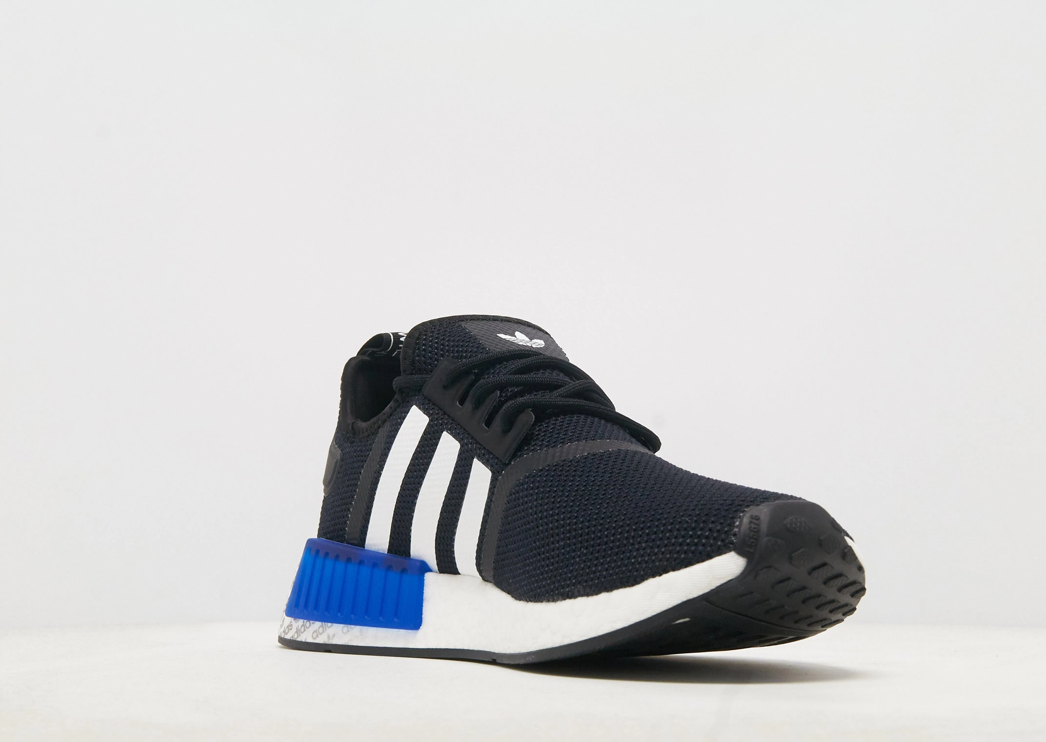 סניקרס NMD_R1 | גברים