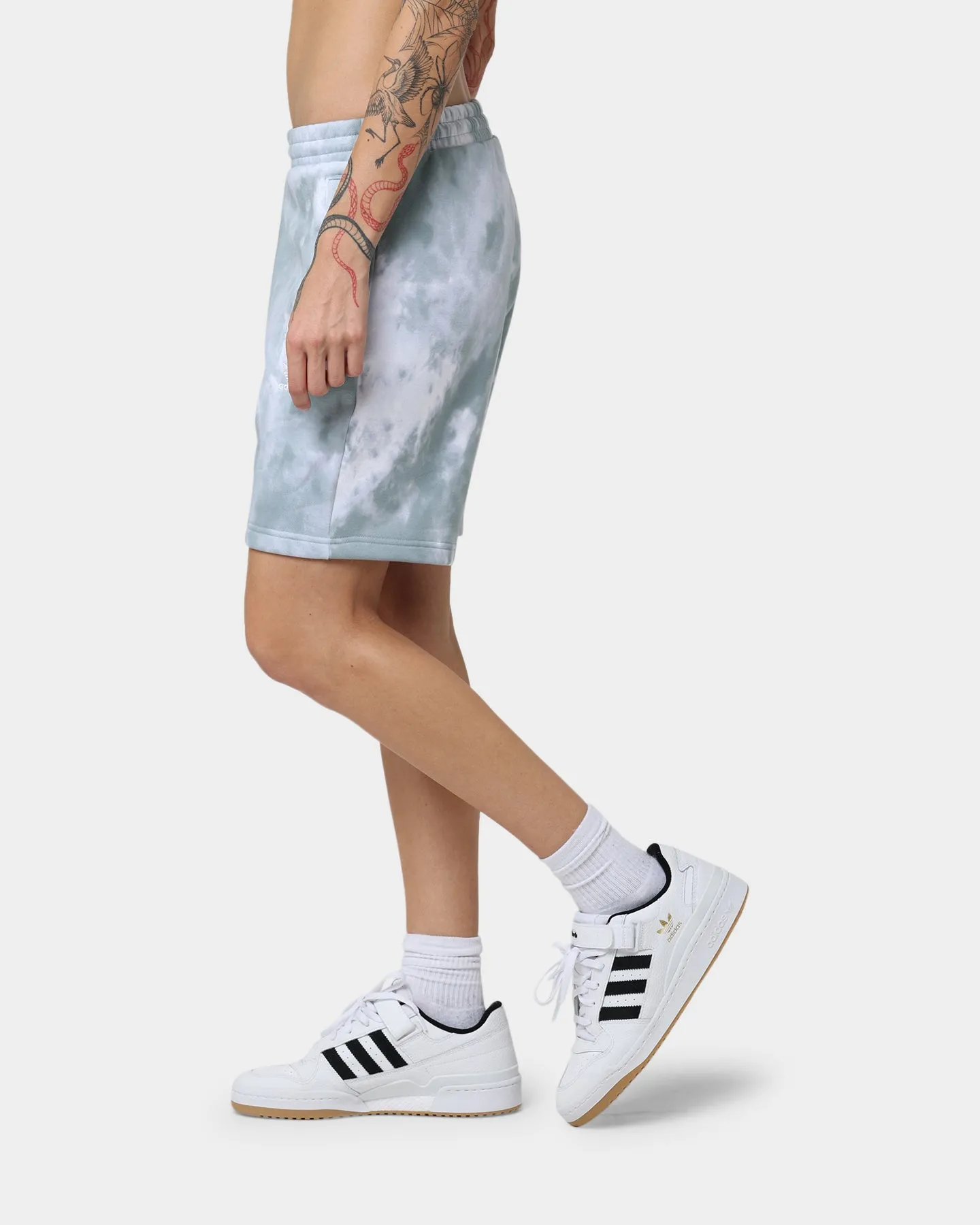 Adidas Adicolor Essentials Trefoil Tie-Dyed Shorts Magic Grey/Multi
