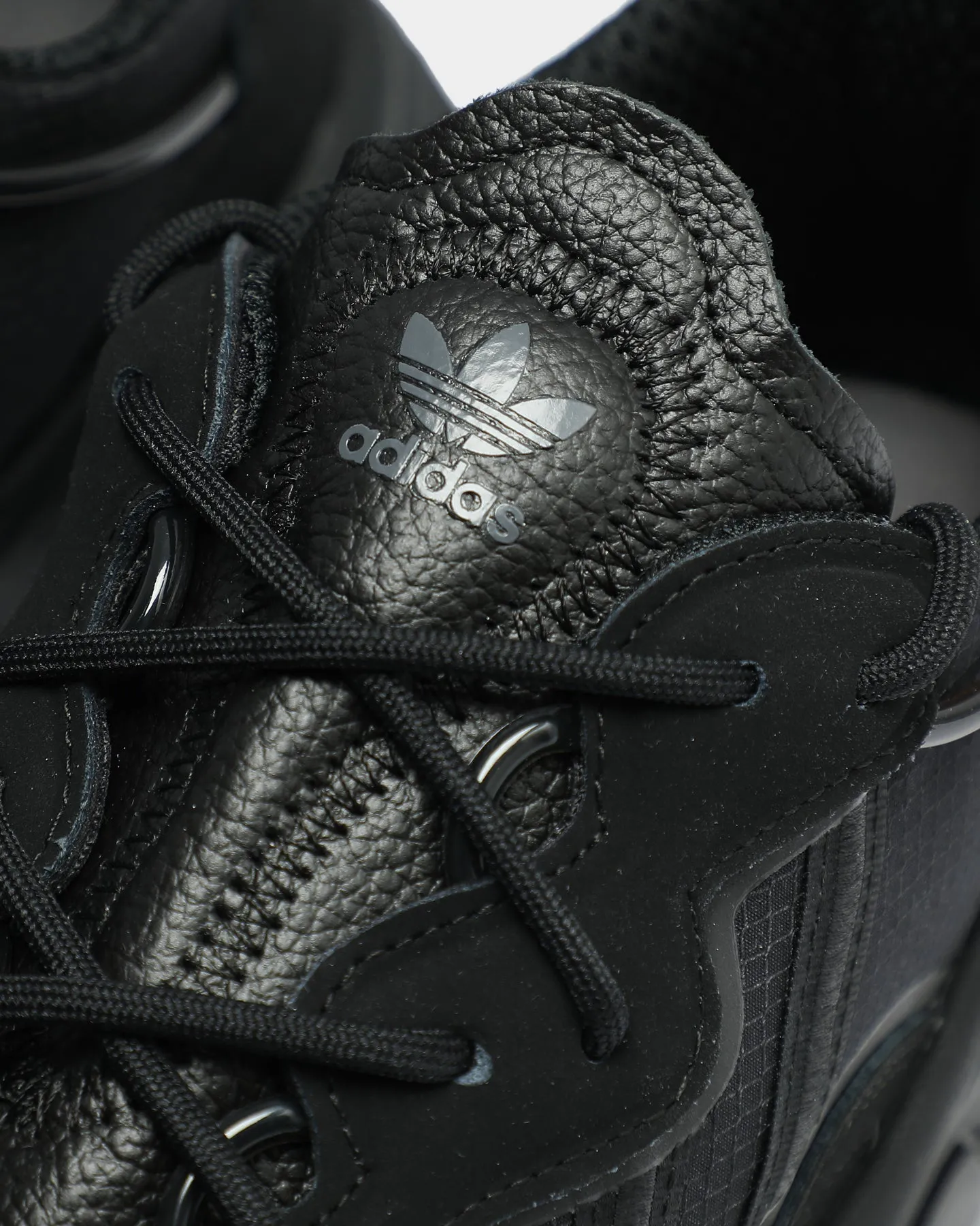 Adidas Ozweego Black/Black/Grey