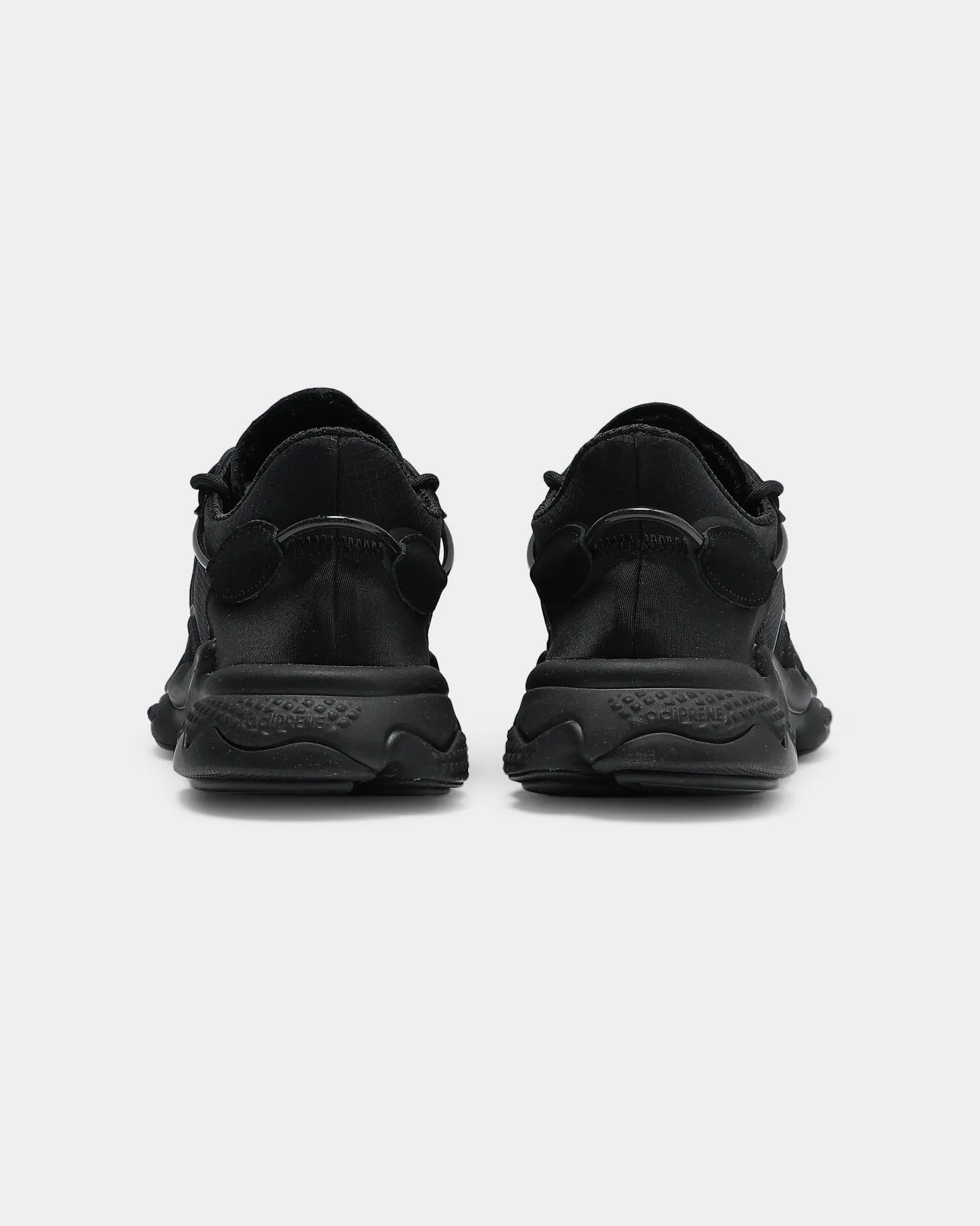 Adidas Ozweego Black/Black/Grey