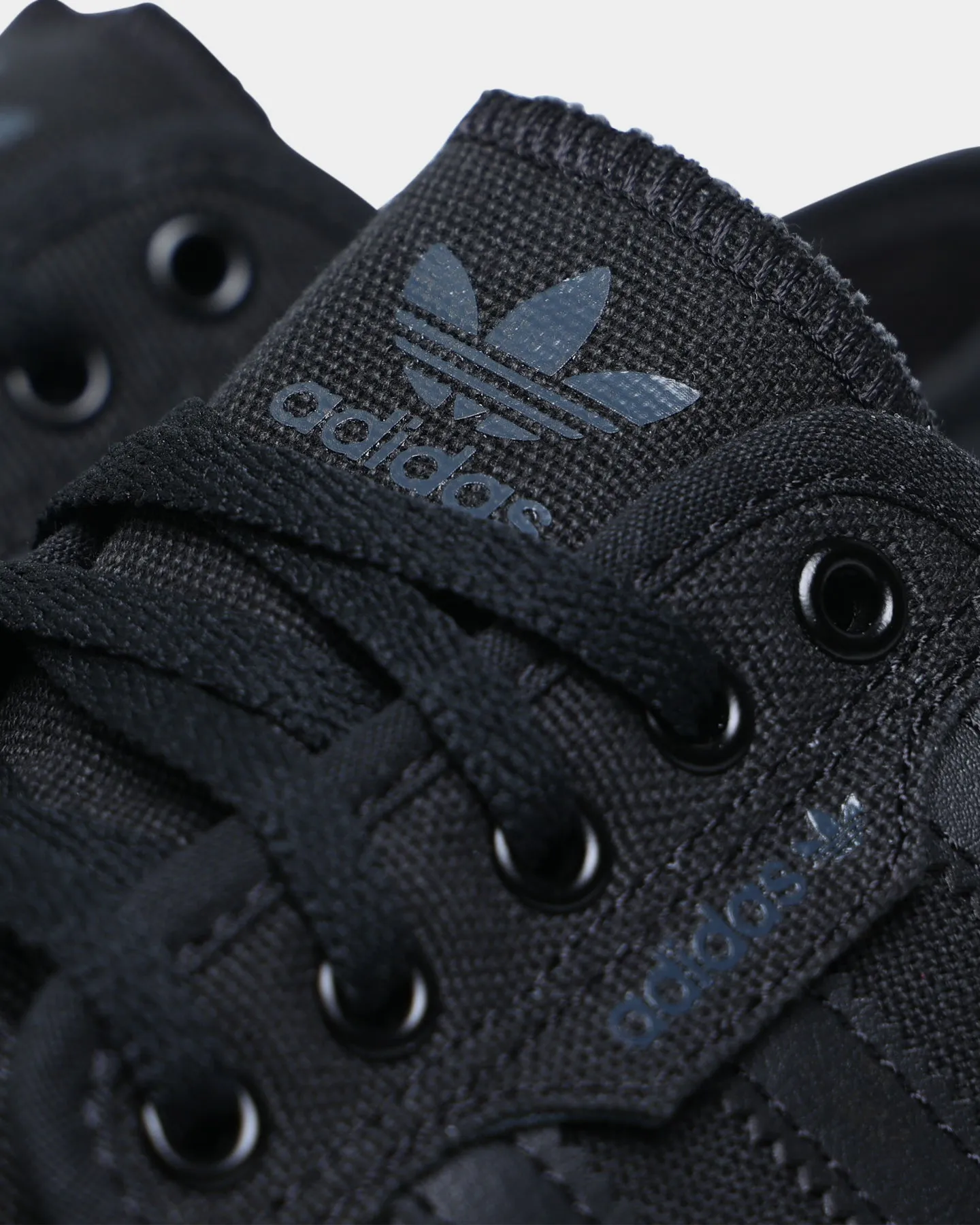 Adidas Seeley XT Core Black/Core Black/Core Black