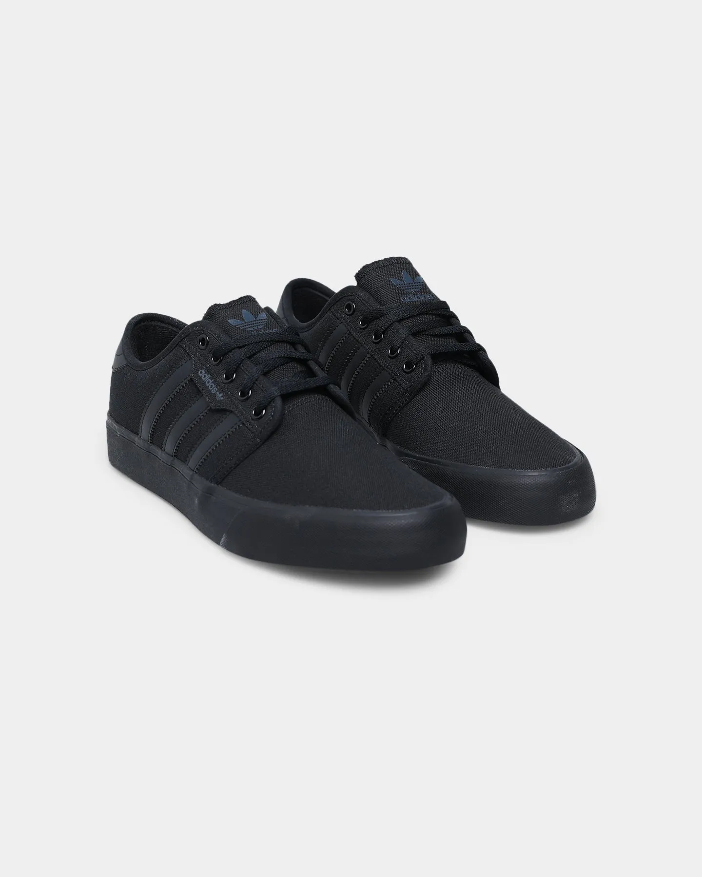 Adidas Seeley XT Core Black/Core Black/Core Black