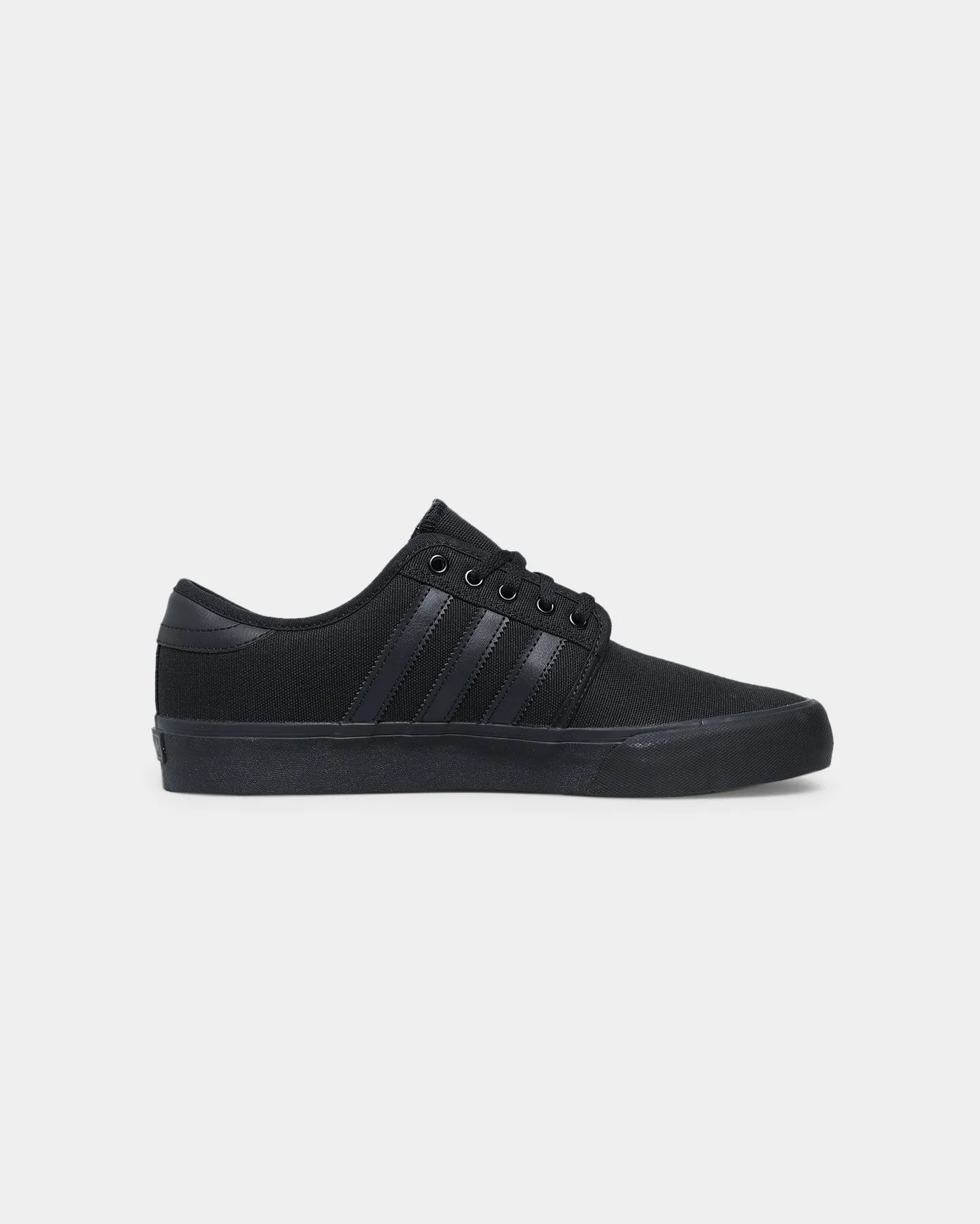 Adidas Seeley XT Core Black/Core Black/Core Black
