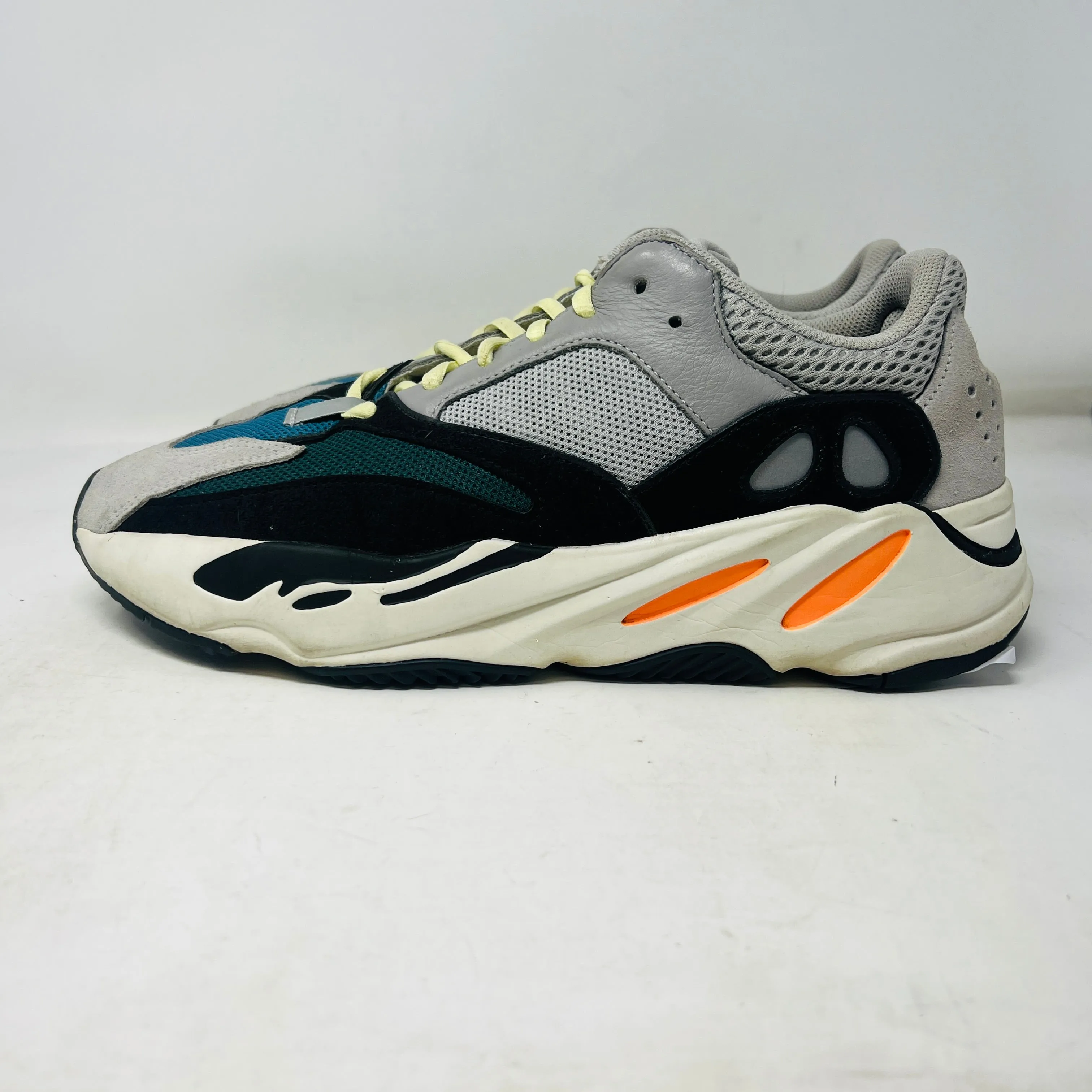 adidas Yeezy Boost 700 Wave Runner